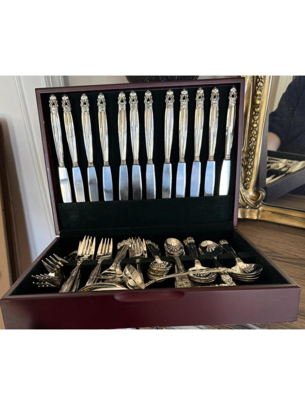 Godinger Olde Copenhagen Silverplate Flatware Set w/ Chest - Full Service for 12